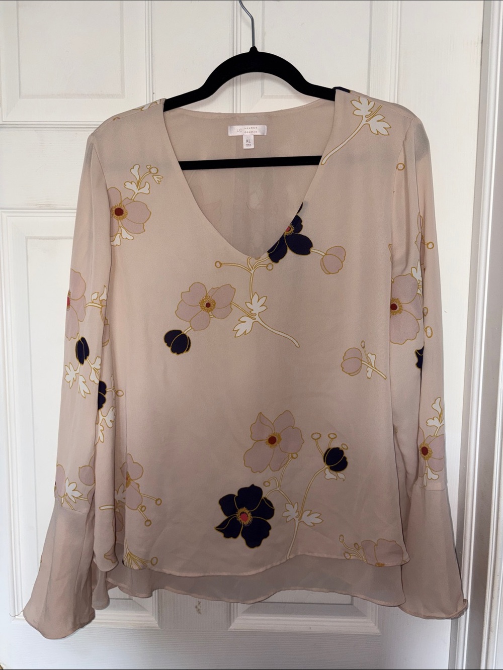 LC Lauren Conrad V-Neck Floral Peach Long Bell Sleeve Blouse Size M